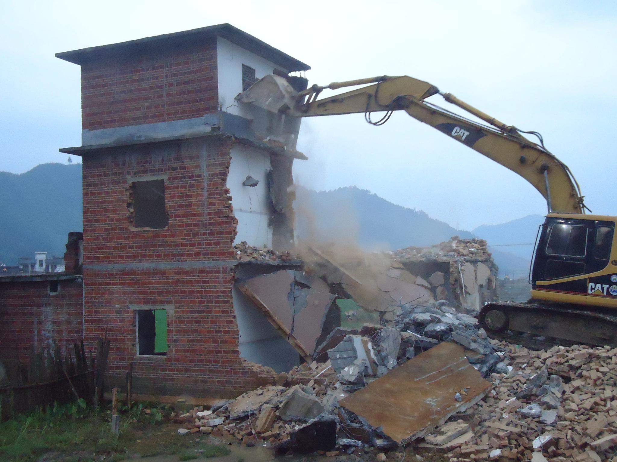 农村房屋翻盖拆除